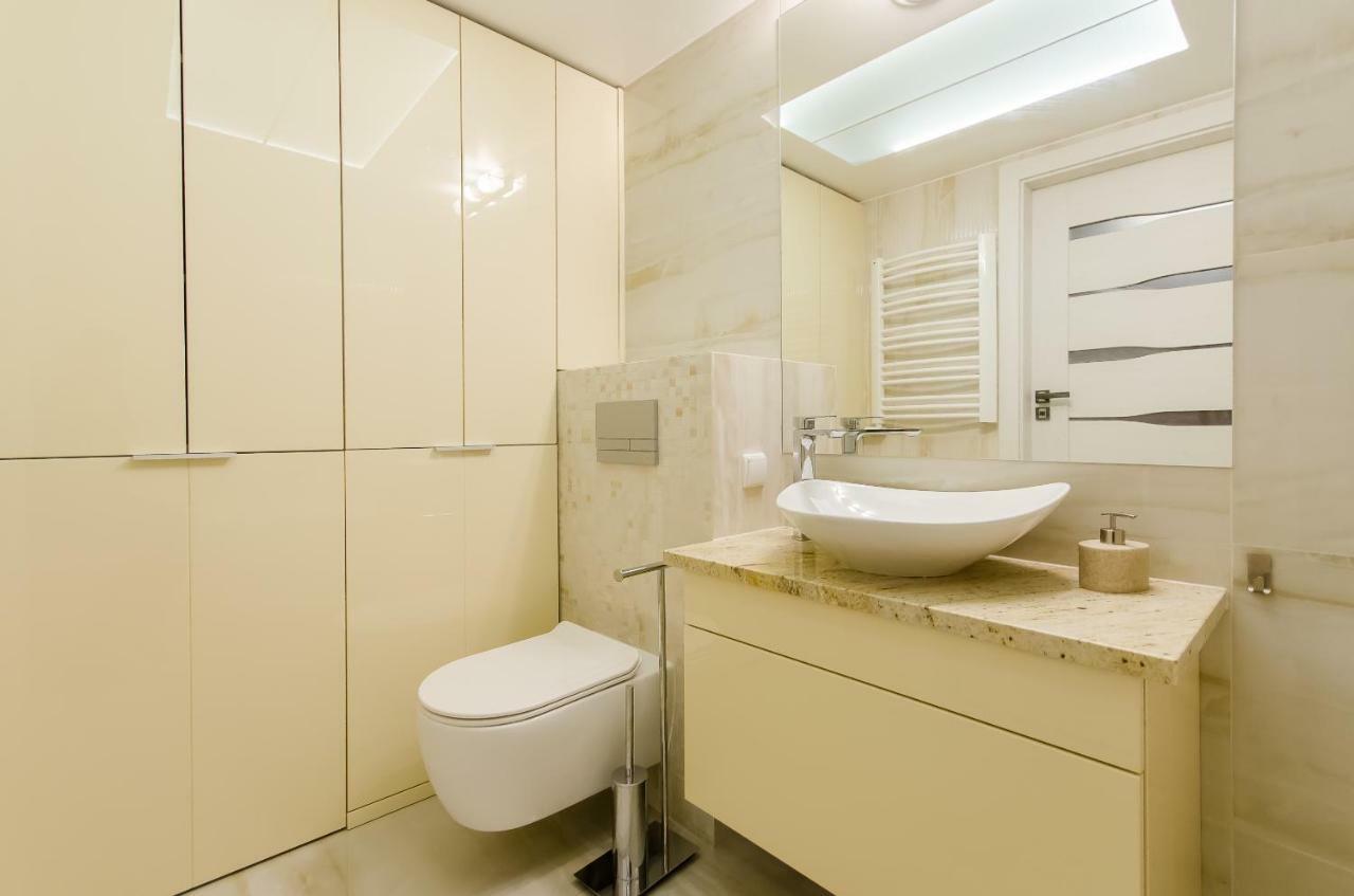 Central Penthouse With Terrace Cracovie Extérieur photo