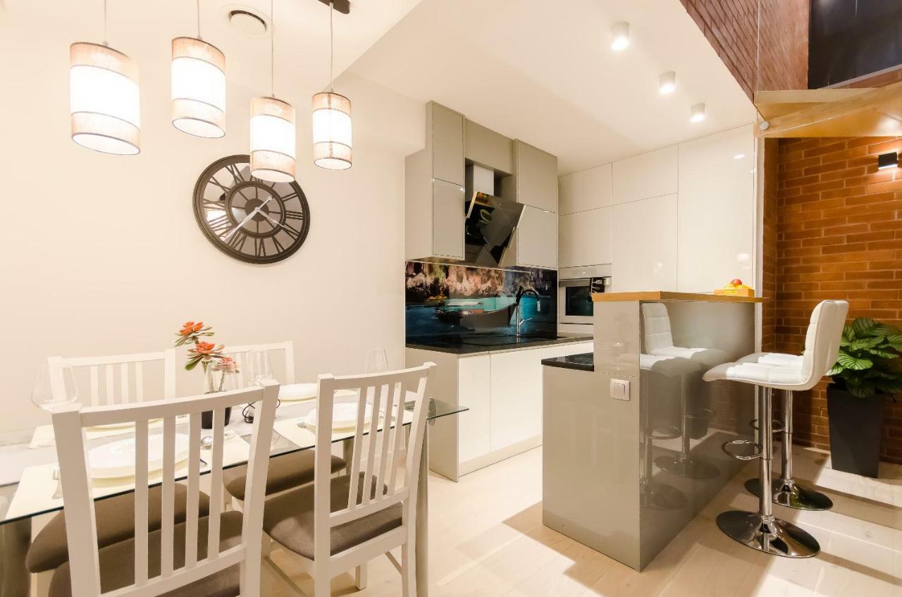 Central Penthouse With Terrace Cracovie Extérieur photo