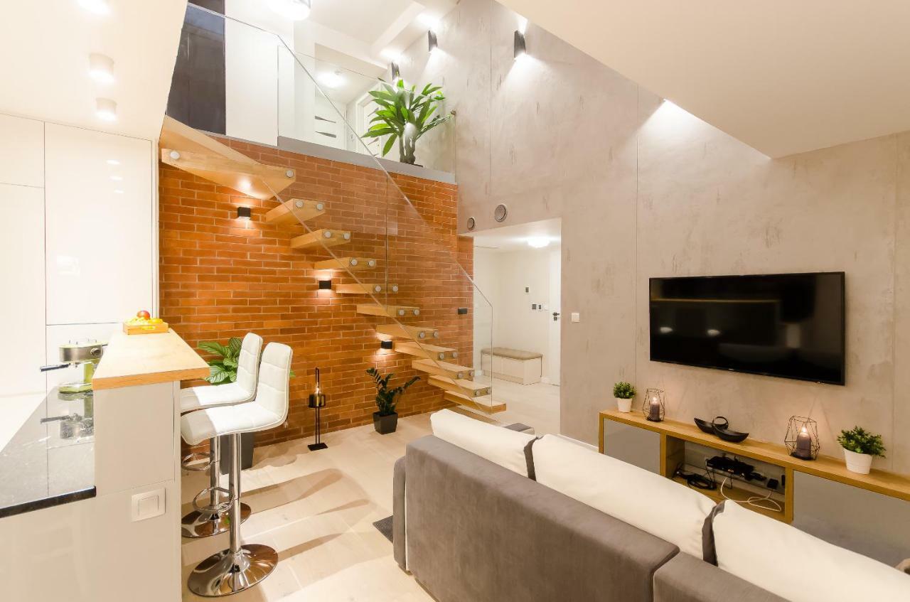 Central Penthouse With Terrace Cracovie Extérieur photo